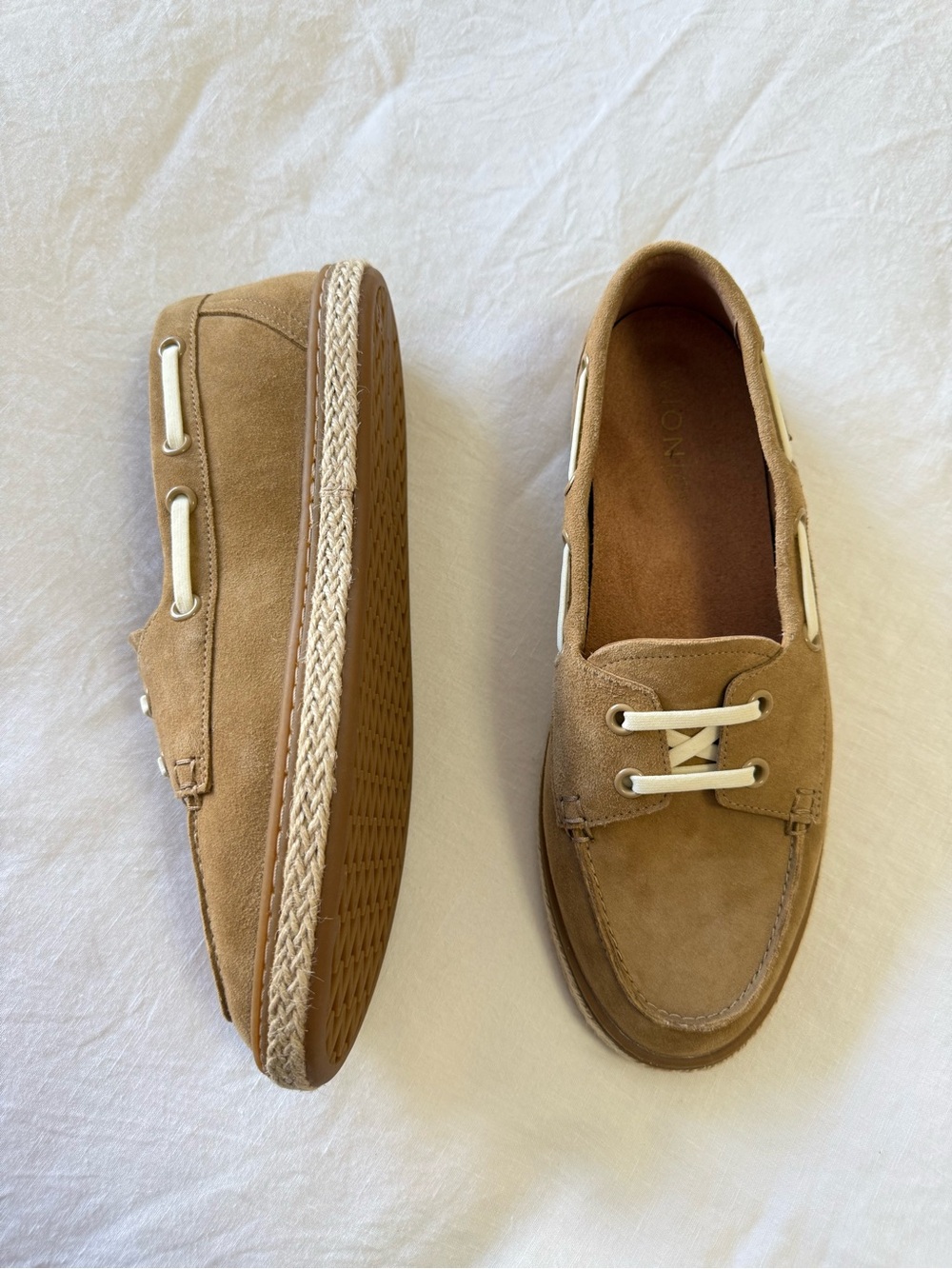 Vionic | Women’s 8.5 | Beige Suede Bay Boat Loafer Shoe Sand | Slip On EUC